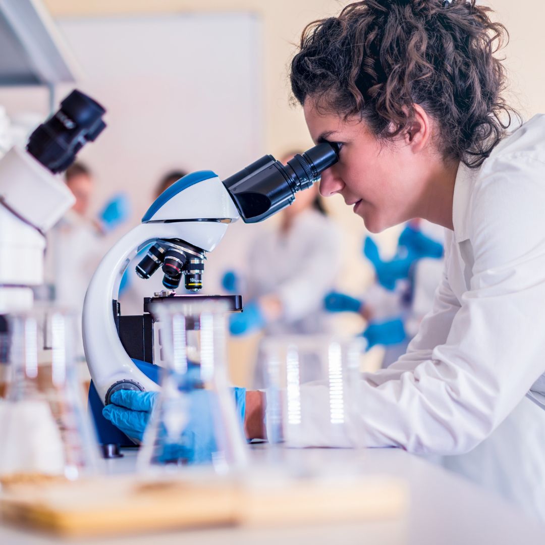 Woman doing research in lab 
